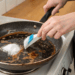 Panela queimada nunca mais, o truque com bicarbonato que salva a limpeza