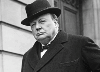 Winston Churchill, líder resiliente e estadista britânico: “O sucesso é ir de fracasso em fracasso sem perder o entusiasmo.”