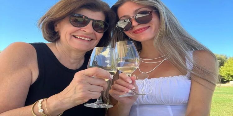 Mãe e filha viajam juntas há 10 anos seguidos e as dicas de planejamento delas valem ouro