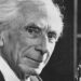 Bertrand Russell, filósofo e laureado com o Prêmio Nobel: "Para ser feliz, é preciso que falte pelo menos uma das coisas que se deseja."