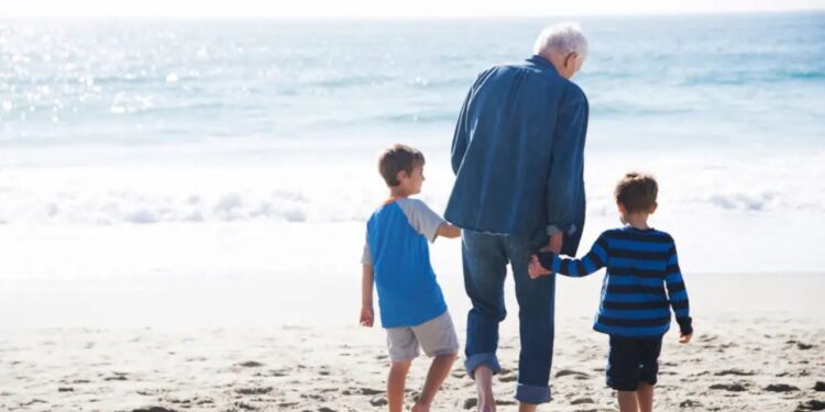 Filhos passam férias com os avós, criam memórias lindas e a mãe descobre um tempo precioso para o casamento