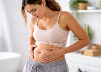 Para acabar com o inchaço abdominal, evite este hábito comum após as refeições que muita gente ignora