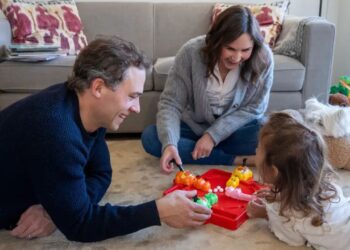 Minha família doou nossa TV antes de nos mudarmos. Já faz 5 anos e ainda não a substituímos.
