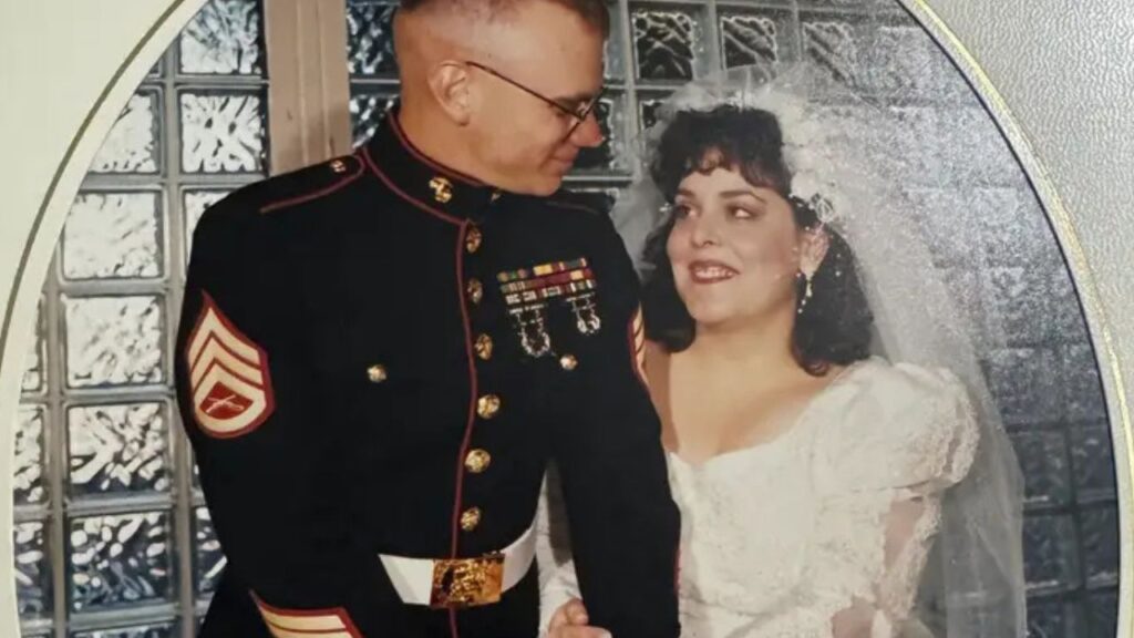 Enviei uma carta a um soldado destacado para lhe agradecer pelo seu serviço. Agora estamos comemorando nosso 29o aniversário de casamento.