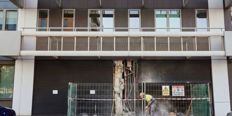 Vizinha derruba muro sem autorização e é denunciada o Supremo Tribunal mandou reconstruir toda a estrutura