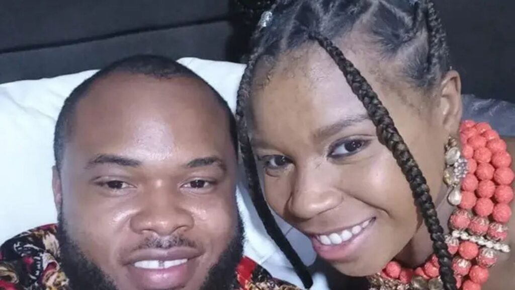 Minha família ficou preocupada quando casei com um homem que conheci online. Quatro anos depois, nosso casamento prova que nem todo mundo é catfish.