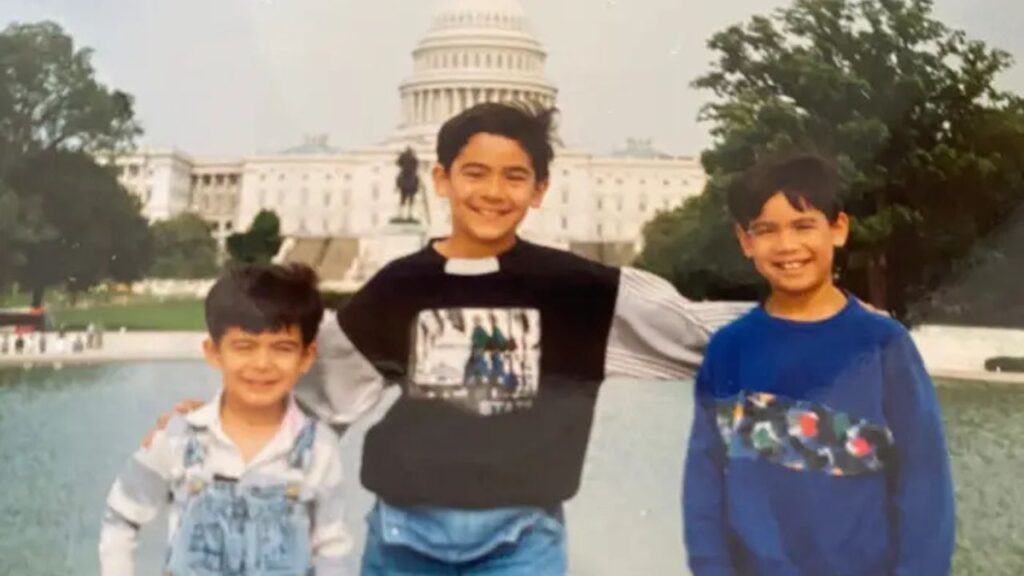 Agora que meus filhos são adultos, não planejo mais nossas viagens em família. Estou lutando para ser apenas uma convidada sem opinião.