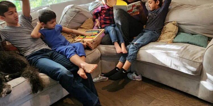 Ela ficou 18 anos em casa cuidando dos filhos, quando voltou ao mercado de trabalho, o que descobriu a surpreendeu