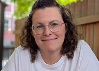 Ela vendeu tudo e mudou de estado para morar com os pais, mas o que está sentindo agora poucos imaginam