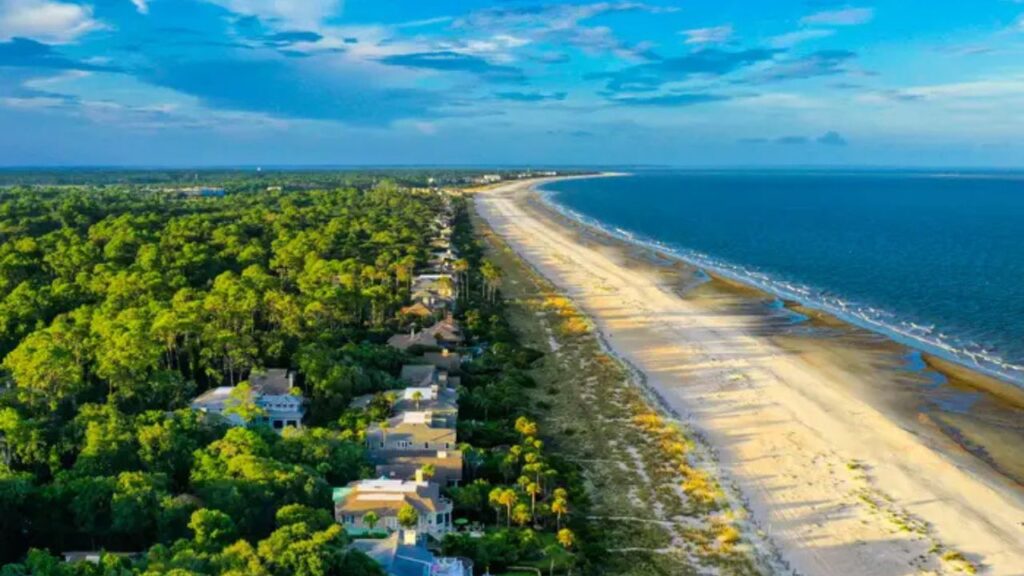 Tenho 61 anos e 16 netos. Em vez de diminuir, compramos uma casa de férias maior para finalmente fazer as viagens em família funcionarem.