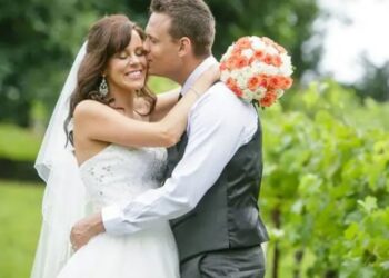 Casamento para 66 pessoas por R$ 80 mil e os convidados dançaram a noite toda e falam até hoje