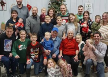 Meus avós têm 87 e 90 anos. Ainda cuidam dos meus 7 filhos e todo ano fazem uma festa do pijama para os primos.