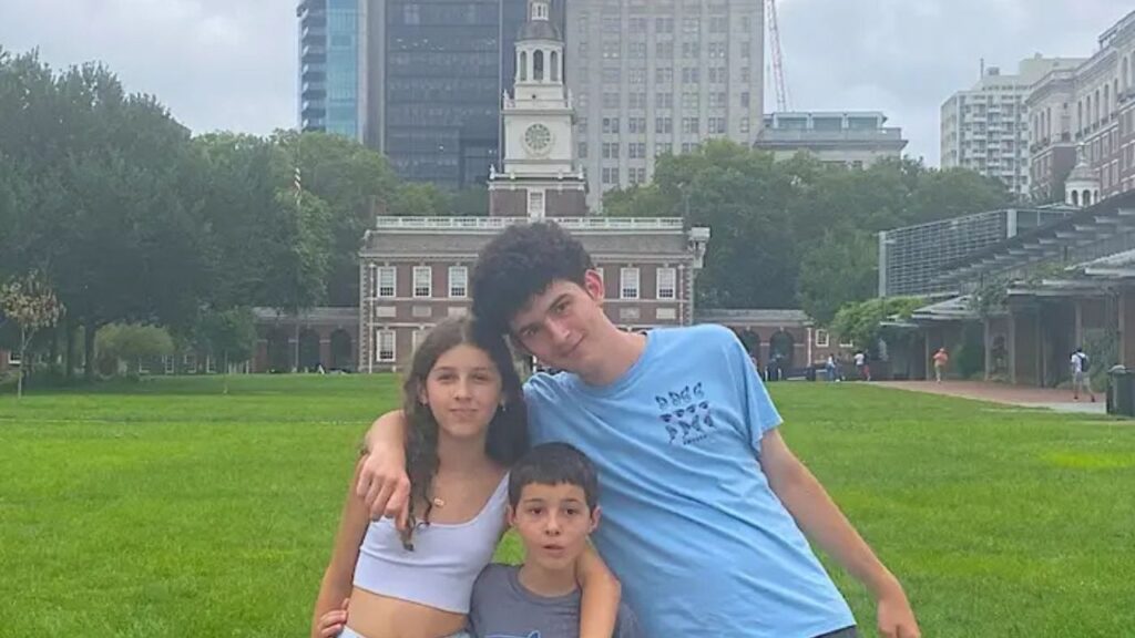 Meu marido e eu escolhemos morar em Washington, por causa das oportunidades de emprego. Eu gostaria que tivéssemos escolhido morar mais perto da família.