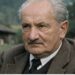 Martin Heidegger, filósofo existencial e fenomenológico: "A linguagem é a casa do ser."