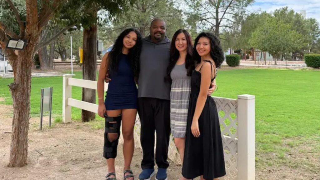 Ele transformou sua garagem em um apartamento para sua filha e seu noivo para que pudessem economizar dinheiro