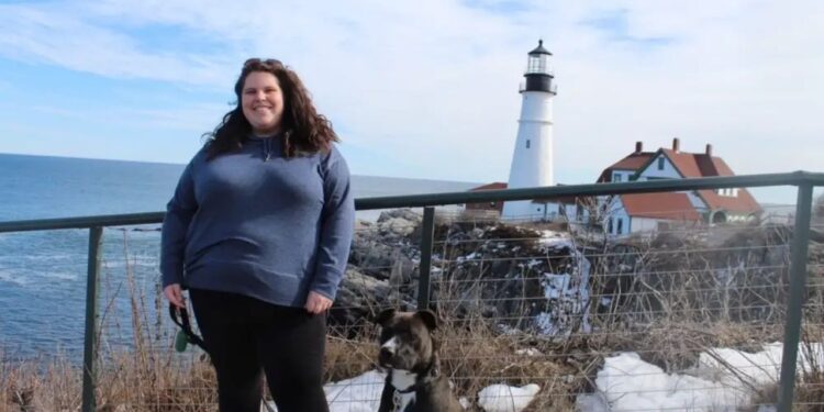 Passei a vida inteira fugindo da minha cidade natal. Aos 32 anos, voltei para economizar dinheiro e nunca estive tão feliz.