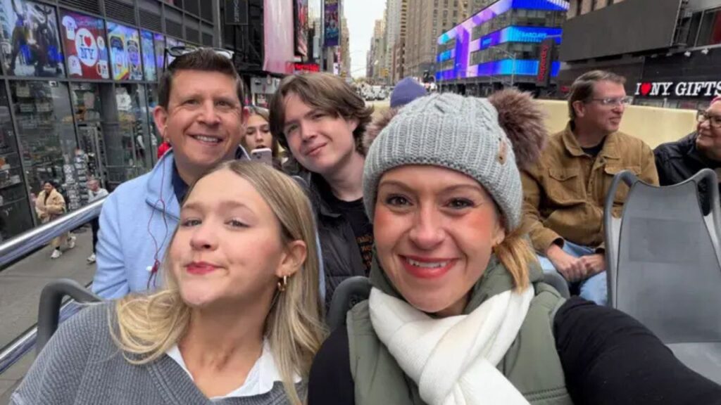 Levamos nossos adolescentes para Nova York e agimos como turistas. Foi a maneira perfeita de conhecer Nova York com eles.