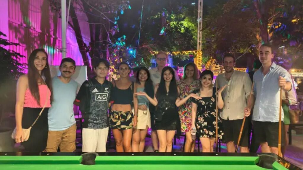 A cidade dela encheu de nômades digitais e a ideia que ela teve com a casa dos pais virou um negócio lucrativo