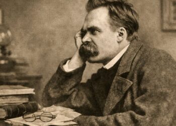 Friedrich Nietzsche, filósofo alemão e critico cultural: “Aquele que tem um porquê para viver pode suportar quase todo como.”