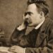 Friedrich Nietzsche, filósofo alemão conhecido por questionar valores sociais: “Torna-te quem tu és.”