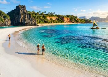 Águas cristalinas e múltiplos títulos mundiais: as 5 praias brasileiras mais premiadas do planeta que atraem visitantes o ano inteiro