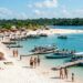 Eleita pelo The Guardian a praia de água doce mais bonita do mundo: essa vila amazônica tem areias brancas e águas azul-turquesa