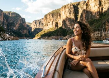O Mar de Minas com cânions de até 20 metros e lago 4 vezes maior que a Baía de Guanabara que faz desse paraíso mineiro o destino do verão