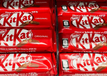 Caminhão com 12 toneladas Kit Kat some na Europa e detalhe intriga autoridades