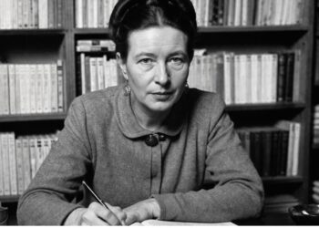 Simone de Beauvoir, filósofa francesa e feminista (1908–1986): “Não se nasce mulher, torna-se mulher.”