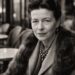 Simone de Beauvoir, filósofa francesa e escritora feminista: "Não se nasce mulher: torna-se."