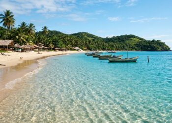A ilha baiana de águas cristalinas onde o tempo tempo passa devagar e os carros não entram