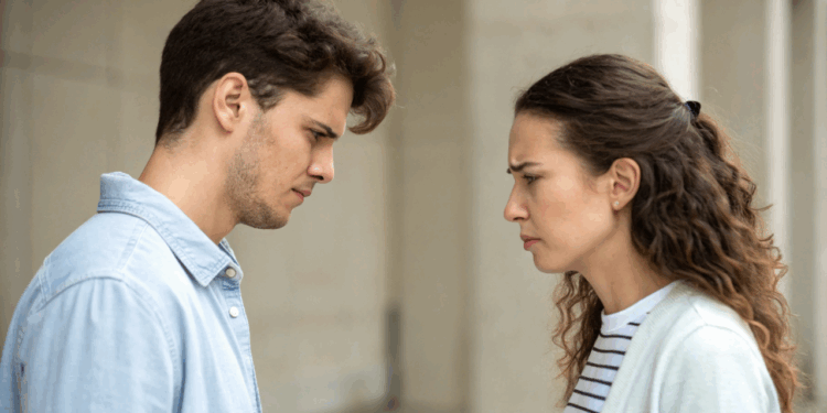 Quando a pessoa se cala demais, a psicologia explica o que pode estar por trás desse comportamento silencioso