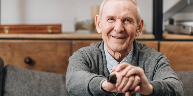 Pessoas que se sentem sem propósito após os 50 podem estar passando por uma transformação interna profunda