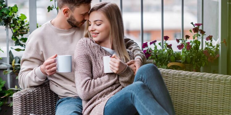 A psicologia revela que pessoas felizes não buscam felicidade, elas apenas constroem uma vida que a permite existir