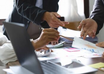 A psicologia diz que quem evita compromissos longos pode temer perda de controle do tempo