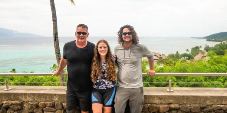 Meu namorado e eu levamos o pai dele para nossas férias. Não foi muito romântico, mas ainda assim nos divertimos muito