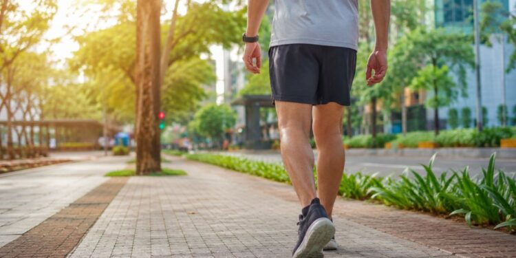 Quantos minutos de caminhada por dia ajudam a reduzir o risco cardiovascular? A ciência trouxe uma resposta surpreendente