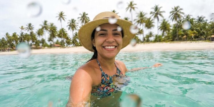 A praia pernambucana onde o mar não tem correnteza forte: não puxa para o fundo e permite nadar com mais tranquilidade