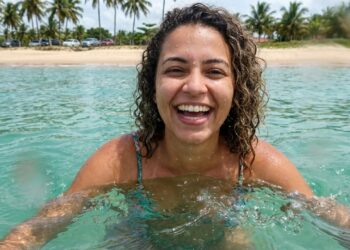 A praia com águas cristalinas como o Caribe onde o acesso é fácil e não tem trilha difícil: dá para chegar de carro sem esforço
