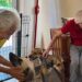 “Não quero que eles voltem a sofrer”: mulher com câncer pede adoção para seus cães Lucy e Felipe