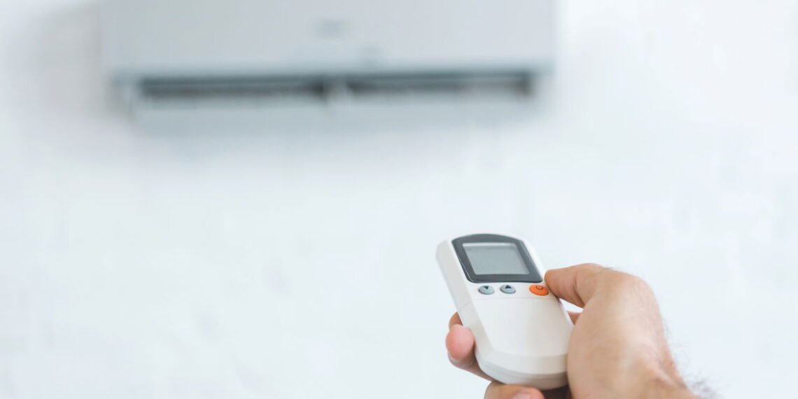 Quem bota o ar condicionado nesta temperatura paga 25% a mais na conta