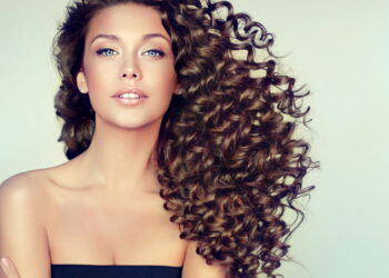 Como as gelatinas capilares são essenciais para seus cachos