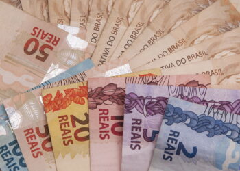 Milhares de brasileiros podem sacar até R$ 2,8 mil no PIS/Pasep