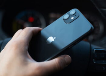 Confira o novo preço do iPhone 16 Pro Max em 2025 e veja se vale o valor