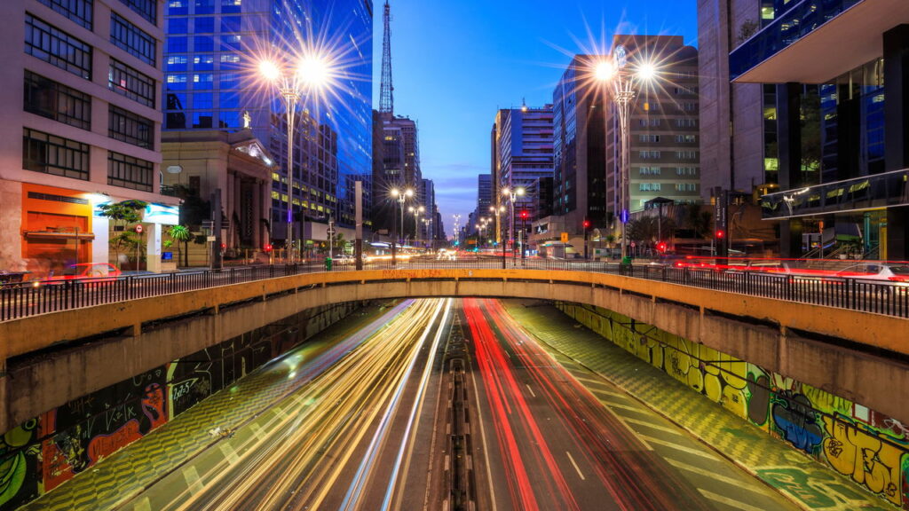 Conheça as cidades brasileiras com as noites mais imperdíveis