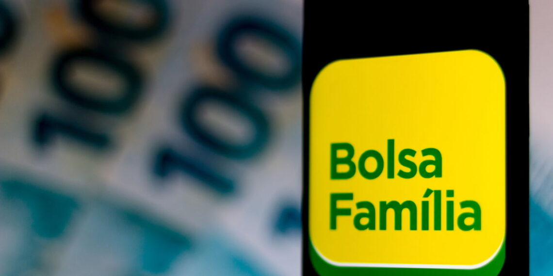 Beneficiários com NIS final 4 recebem nesta quinta os valores do Bolsa Família e do Auxílio Gás