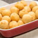 Receita para fazer a bolinha de queijo que derrete na boca de forma simples e rápida