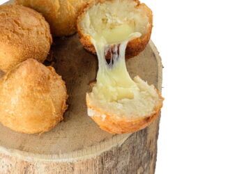 Receita simples para fazer uma ótima coxinha cremosa e fácil