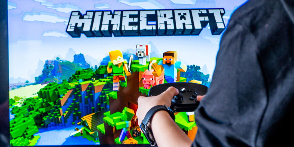 O filme de Minecraft saiu, mas agradou os fãs?