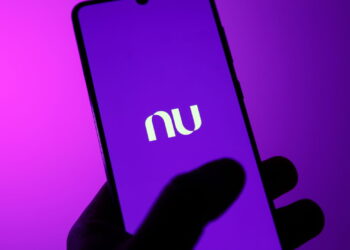 Novo golpe usa Nubank para obrigar clientes a indenizarem mais de 10 mil reais ao banco